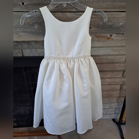 New Sweetie Pie Girls Size 2 Ivory Satin Flower Girl Dress Buttons Beaded Belt - Picture 5 of 12
